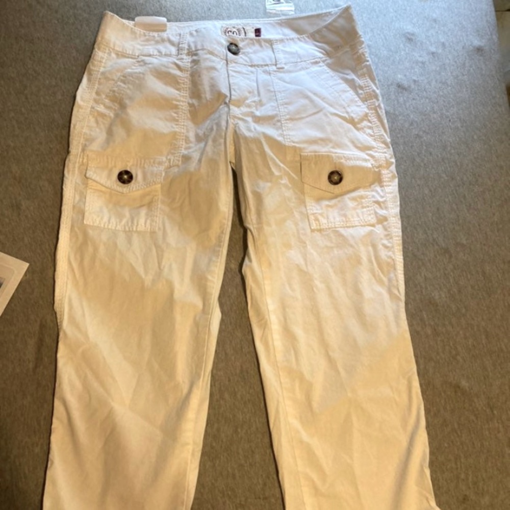 White So Capris